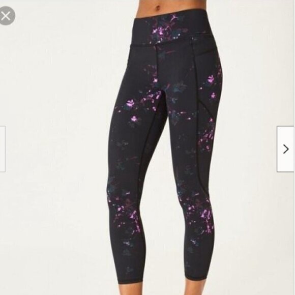Sweaty Betty Zero Gravity High Waisted 7/8 Leggings in Black Daisy Print sz S - Picture 1 of 5